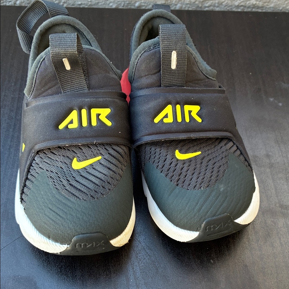 Nike Kids Sneakers Black with Yellow Accents